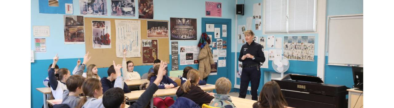 Intervention de Anne Thiery, policière dans un collège : "Le harcèlement scolaire fait partie des délits"